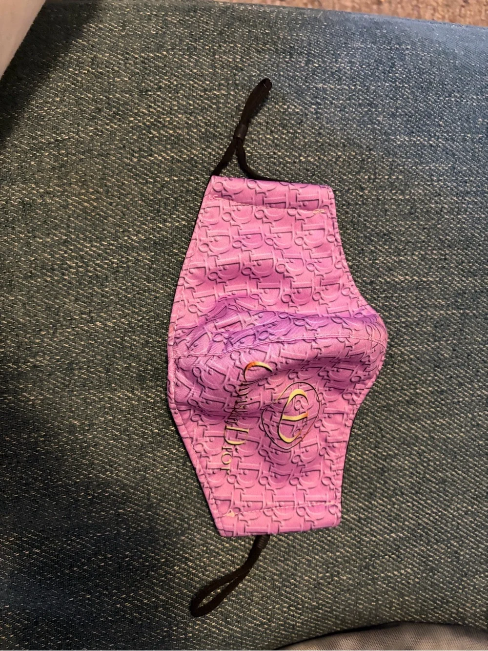 Pink Embossed Pattern Face Mask